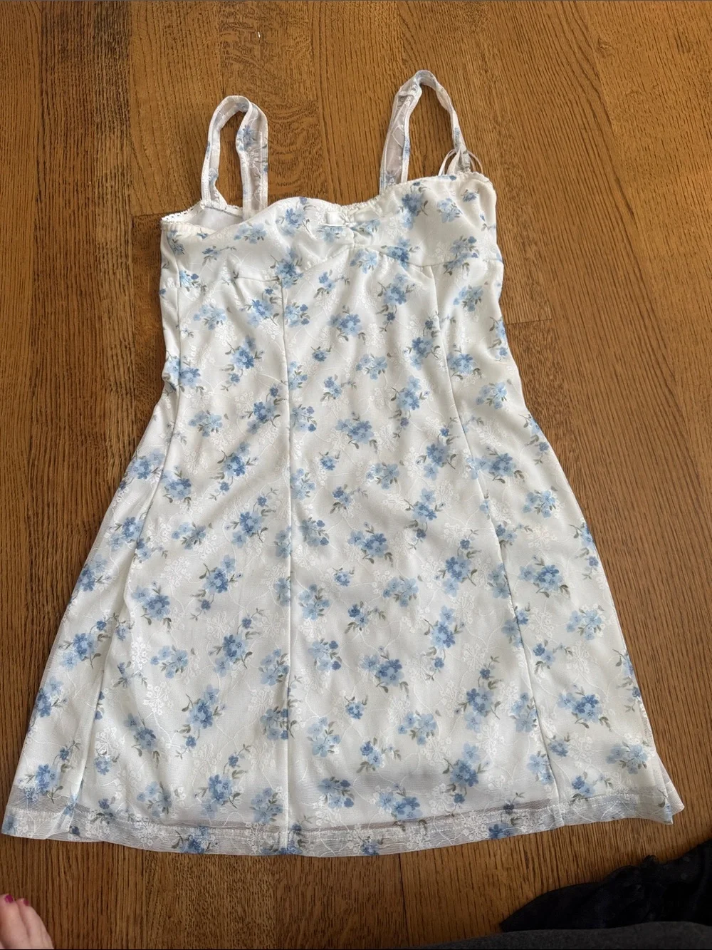 BAILEY ROSE DRESS SIZE SMALL - Picture 3 of 3